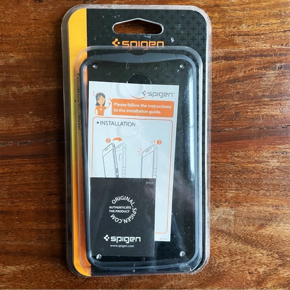 Spigen Black and Orange Phone Case Bumper Nexus 6 Ultra Hybrid